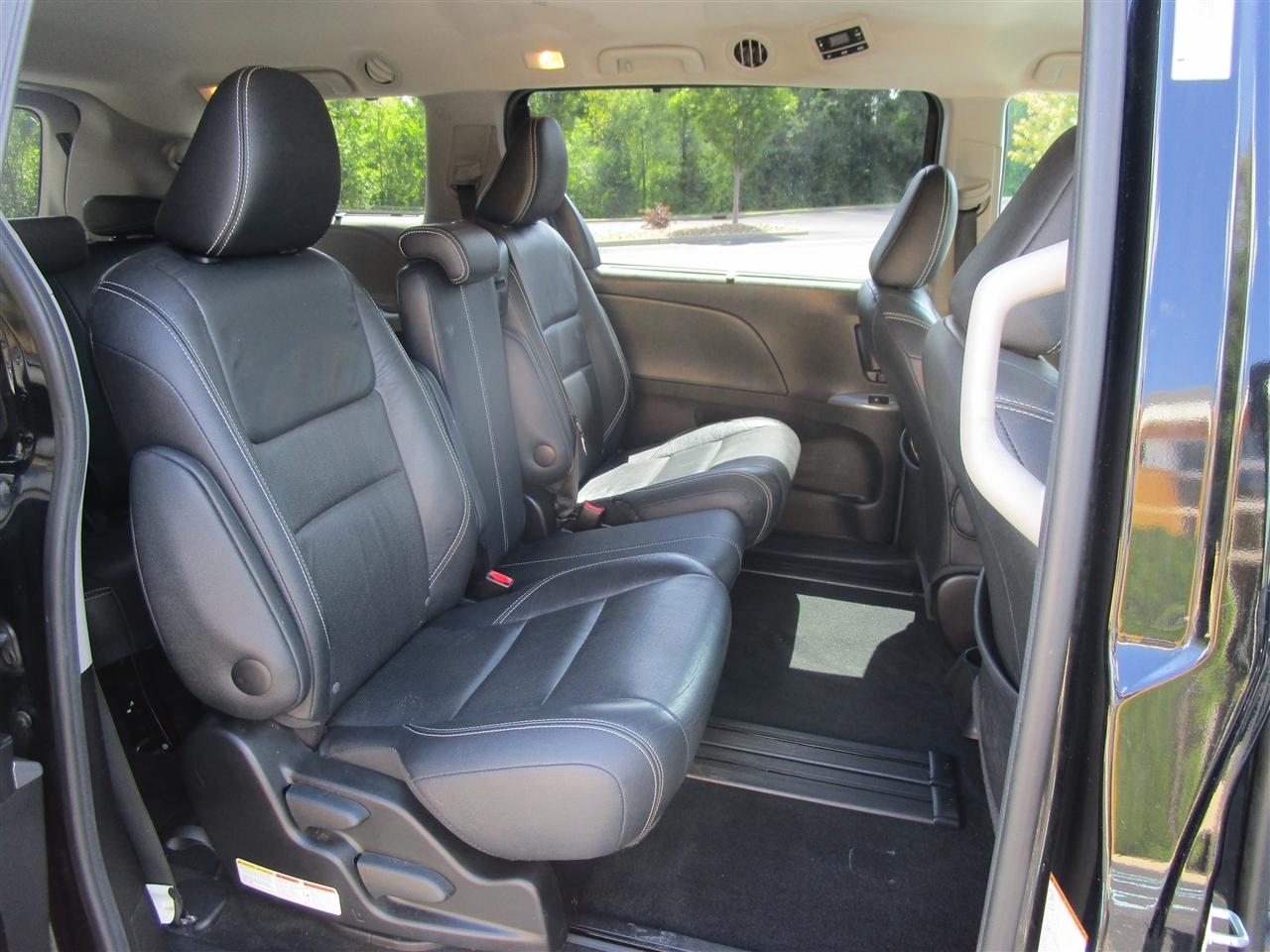 Toyota Sienna SE 8-Passenger 2017
