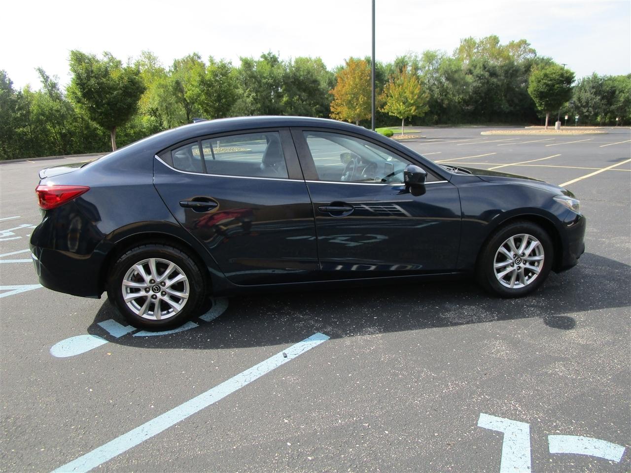 Mazda MAZDA3 i SE AT 4-Door 2016
