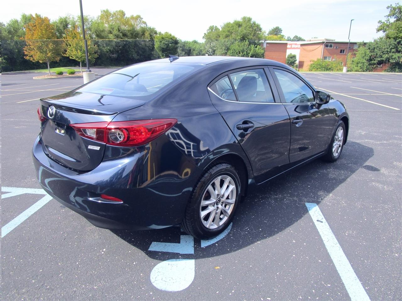 Mazda MAZDA3 i SE AT 4-Door 2016