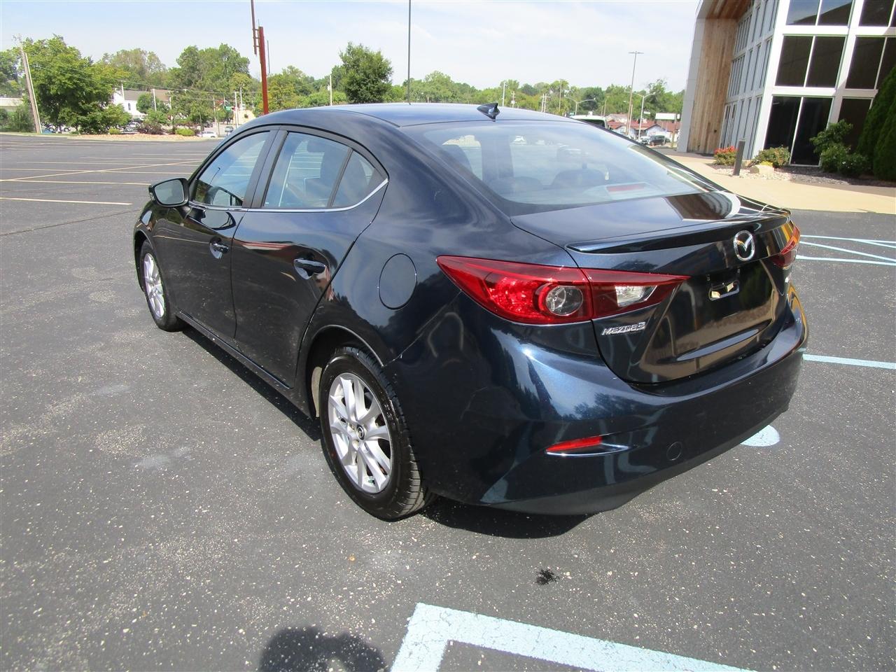 Mazda MAZDA3 i SE AT 4-Door 2016