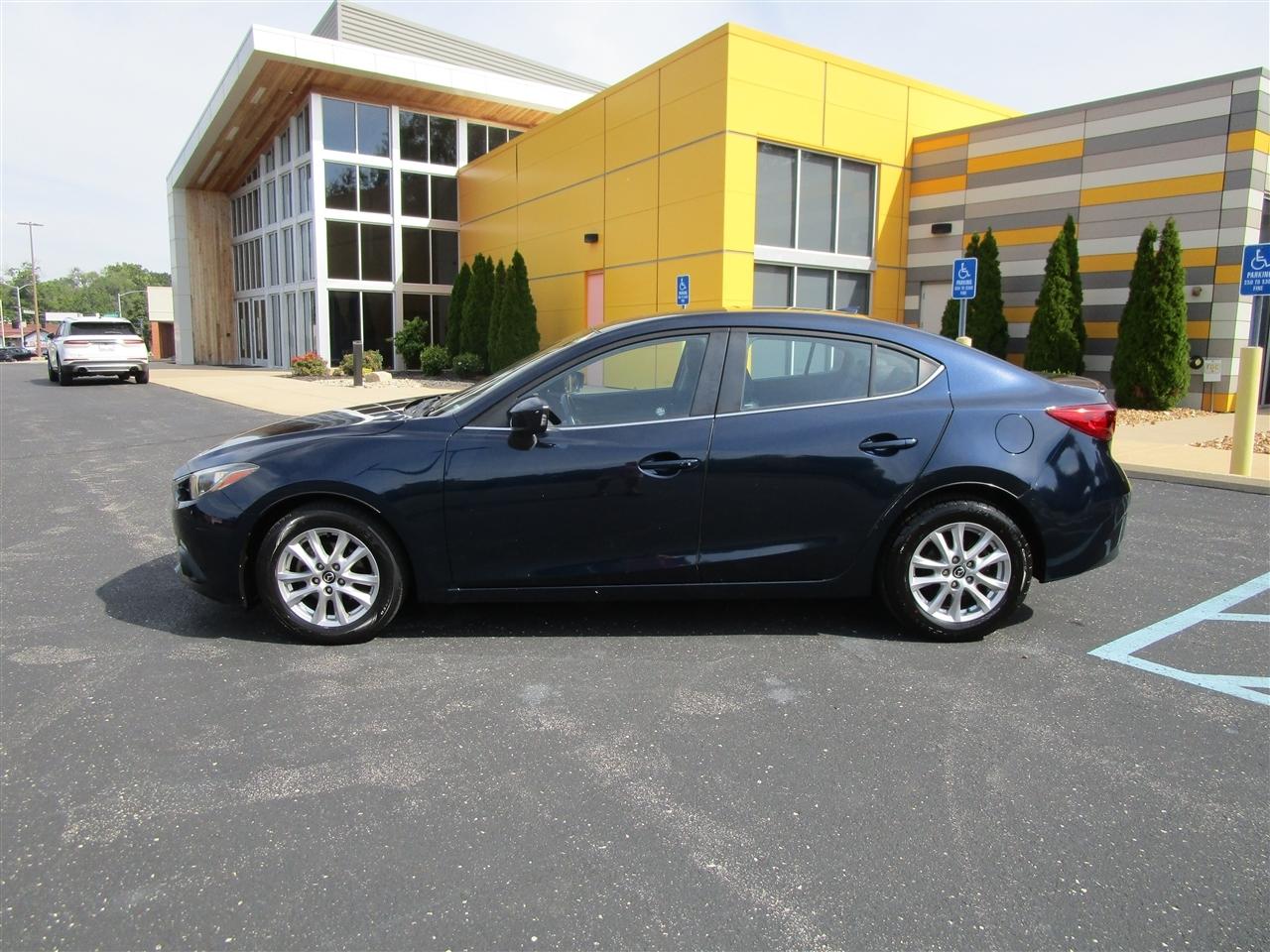 Mazda MAZDA3 i SE AT 4-Door 2016