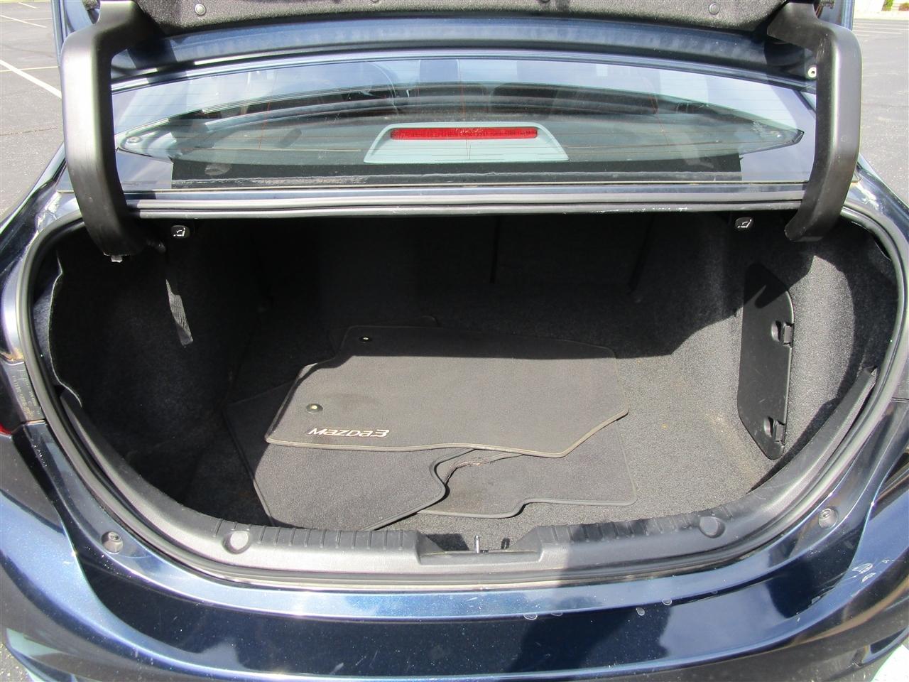 Mazda MAZDA3 i SE AT 4-Door 2016