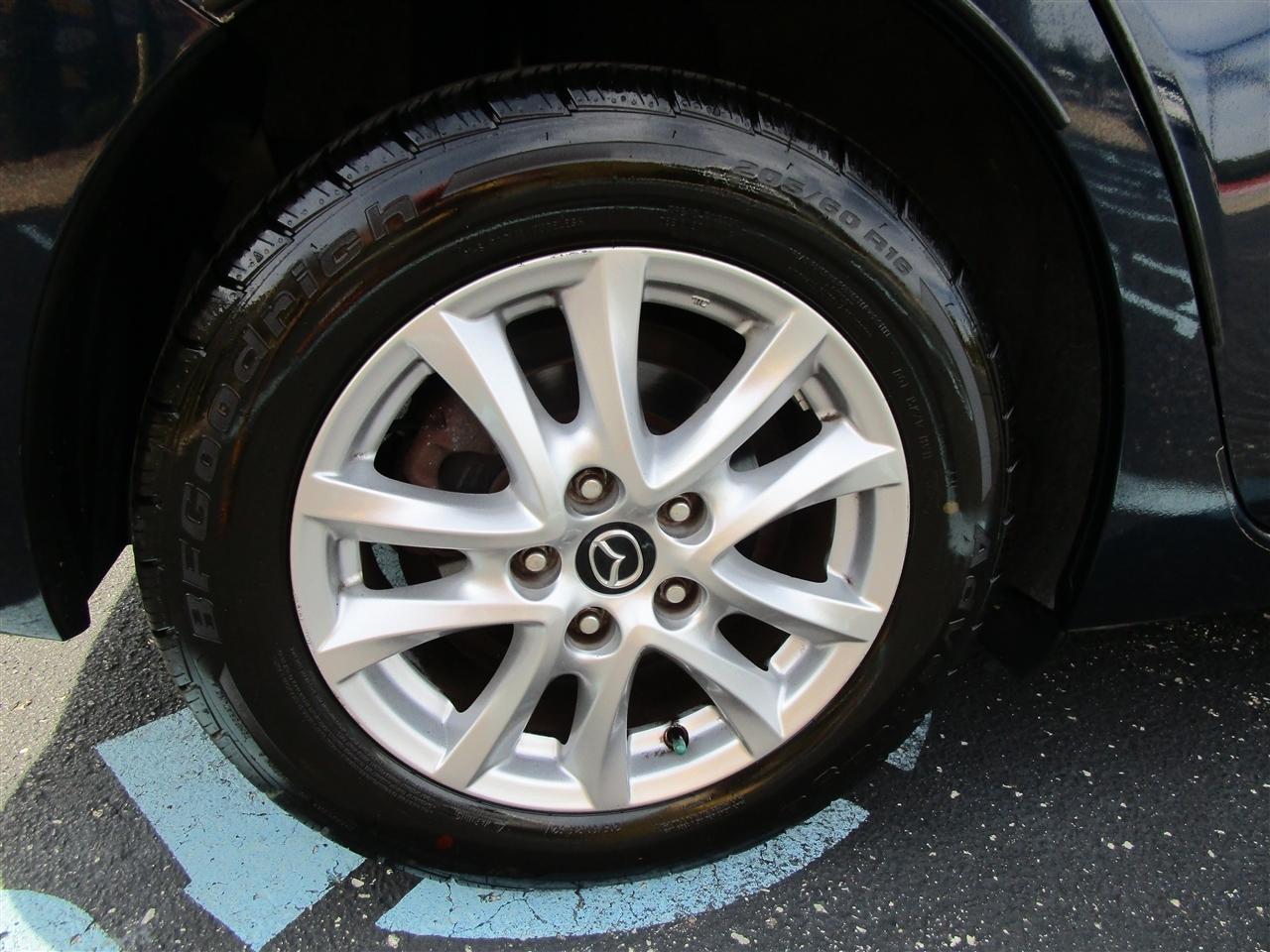 Mazda MAZDA3 i SE AT 4-Door 2016