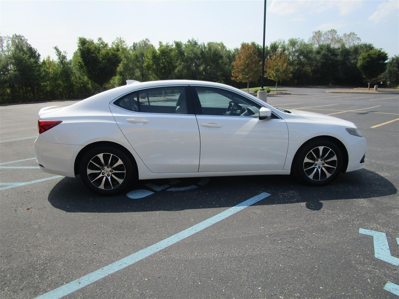 Acura TLX 8-Spd DCT 2015