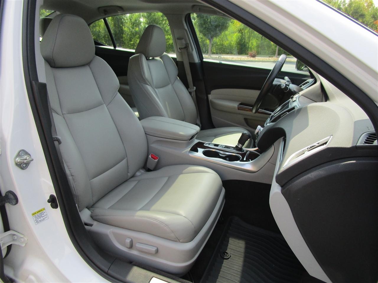 Acura TLX 8-Spd DCT 2015