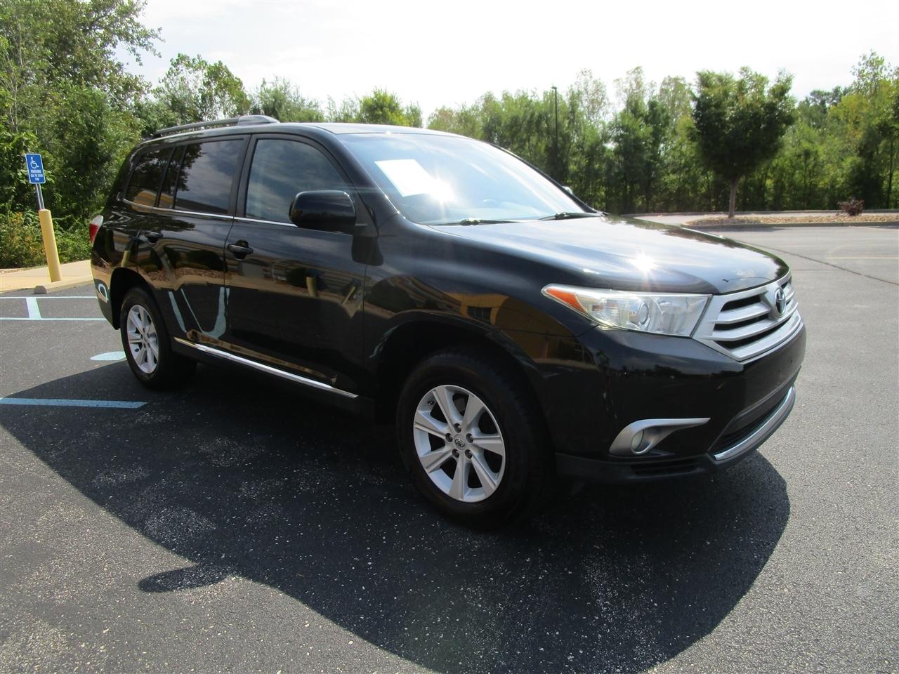 Toyota Highlander Base 4WD 2013
