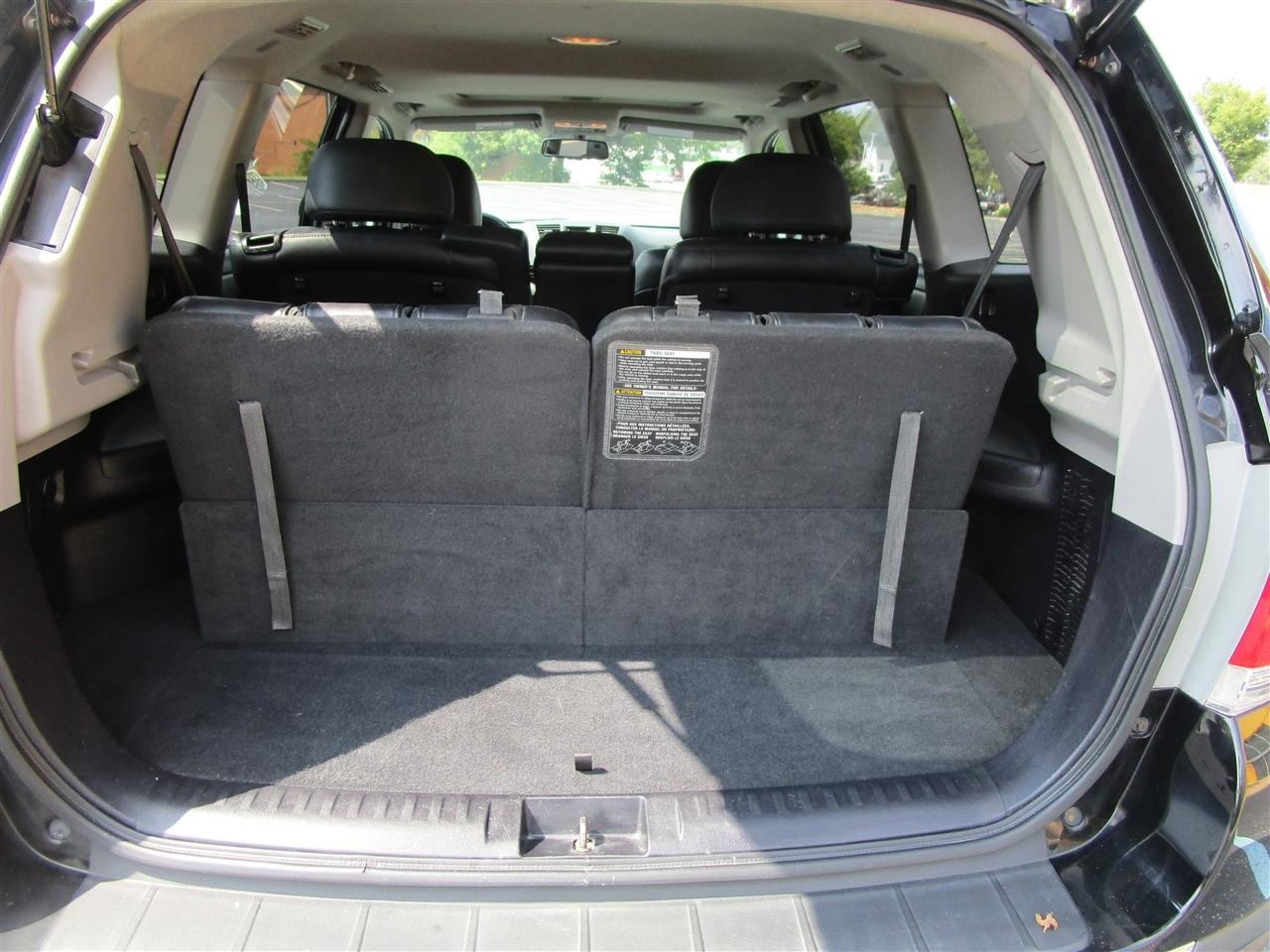Toyota Highlander Base 4WD 2013