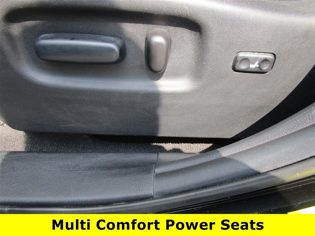 Toyota Highlander Base 4WD 2013
