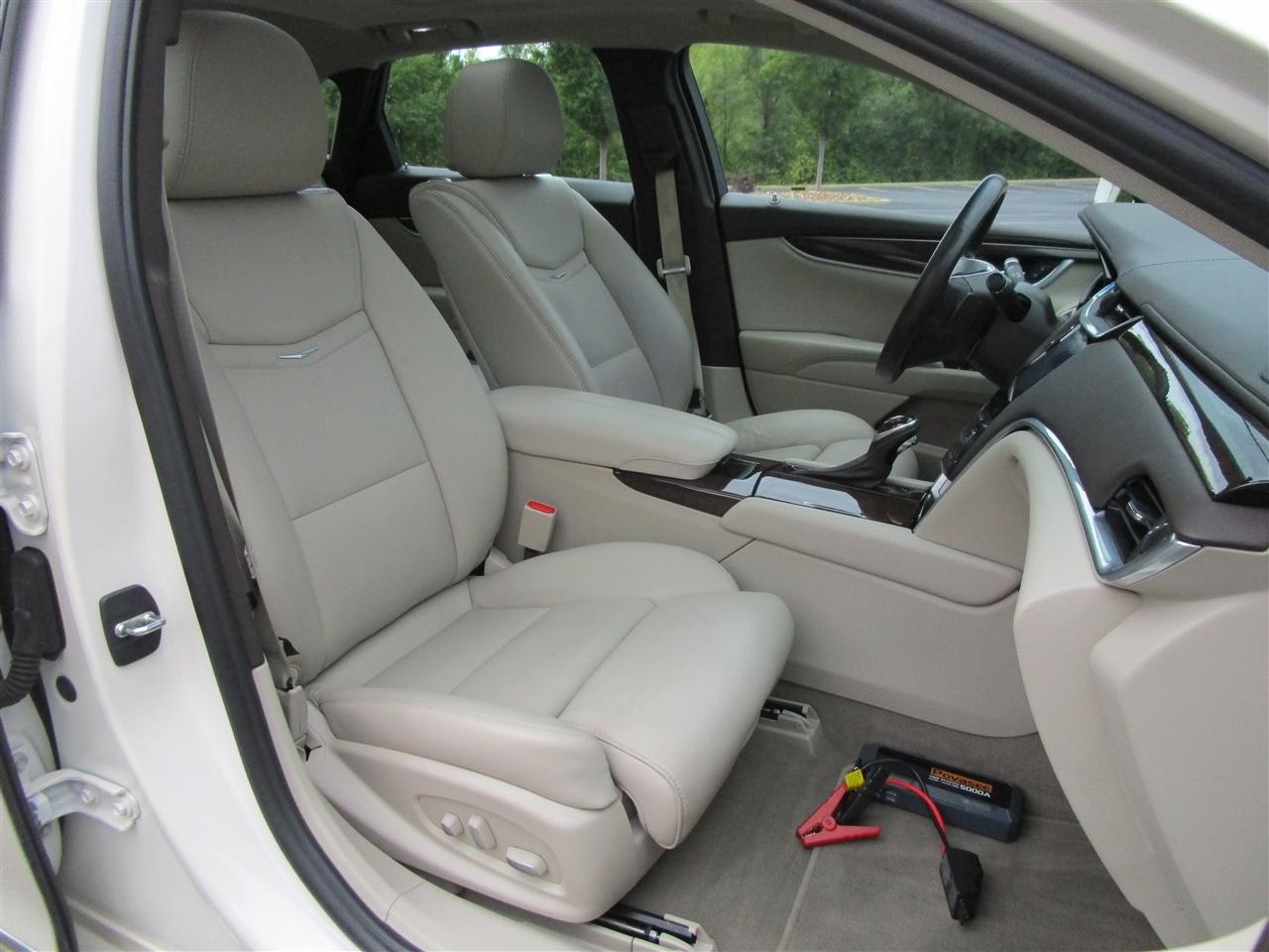 Cadillac XTS Premium 2013