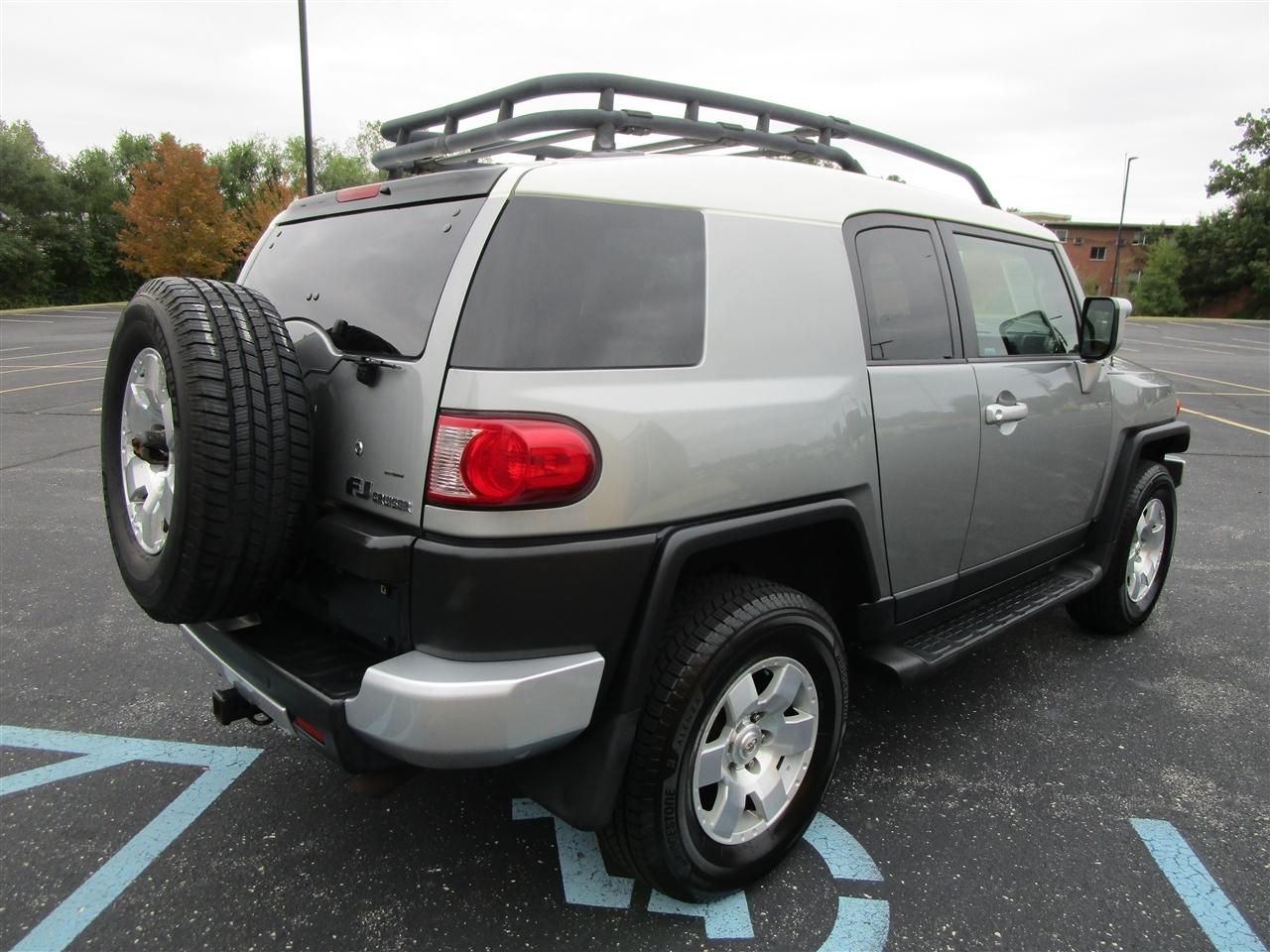 Toyota FJ Cruiser 4WD AT 2010