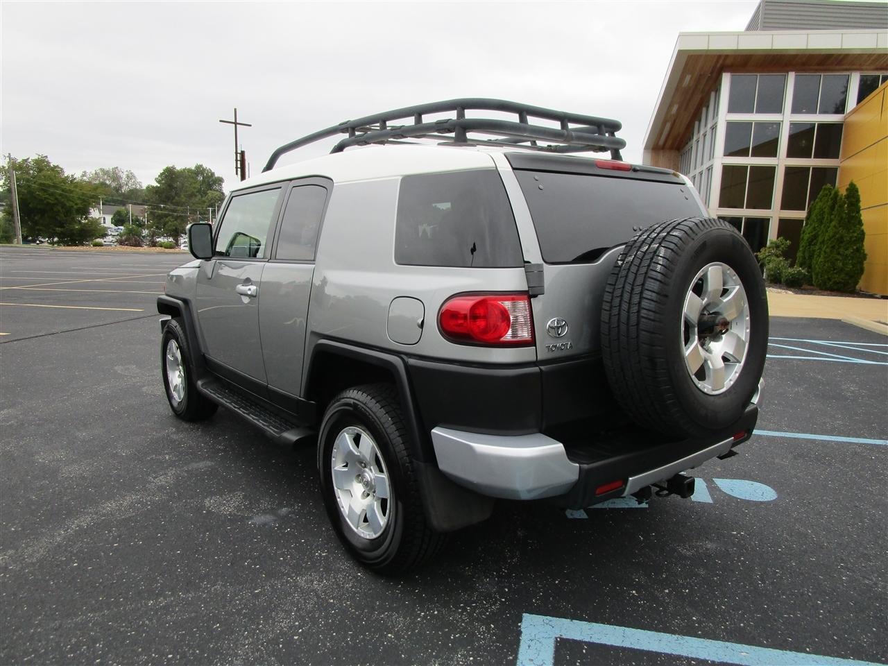 Toyota FJ Cruiser 4WD AT 2010