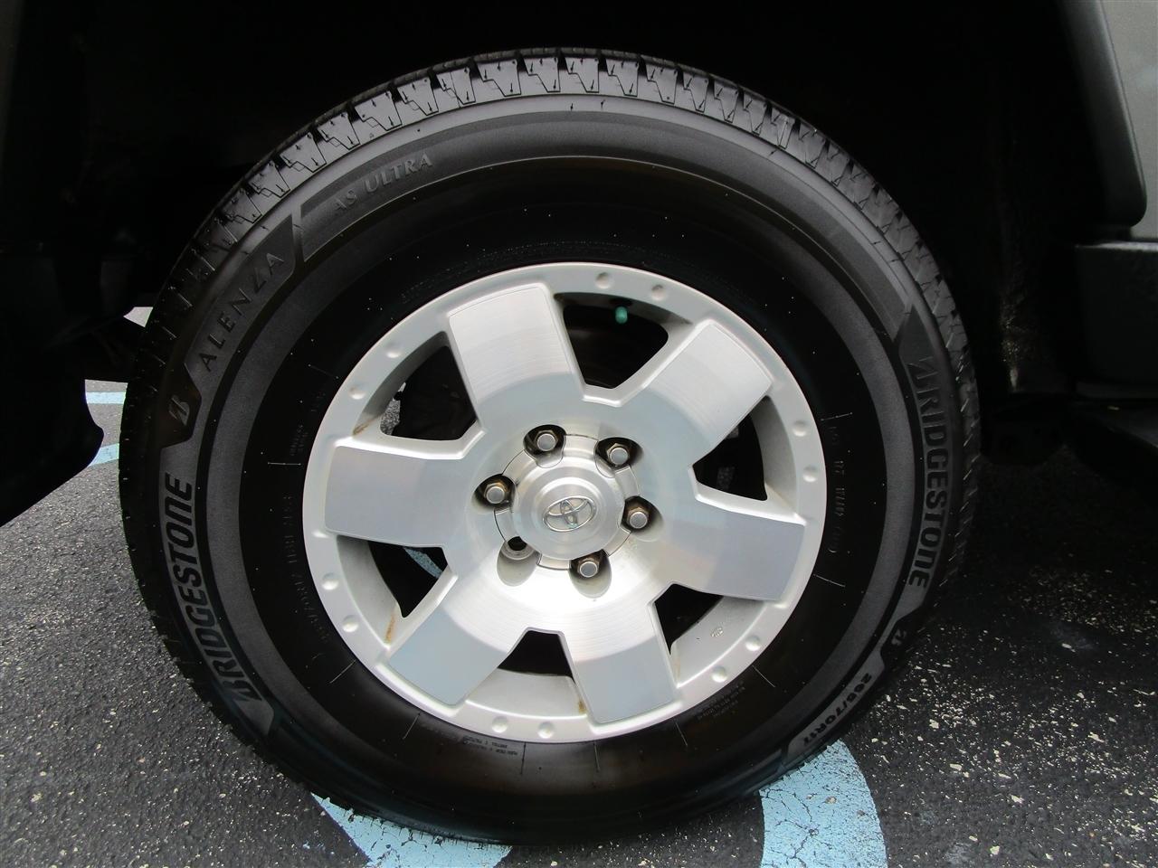 Toyota FJ Cruiser 4WD AT 2010