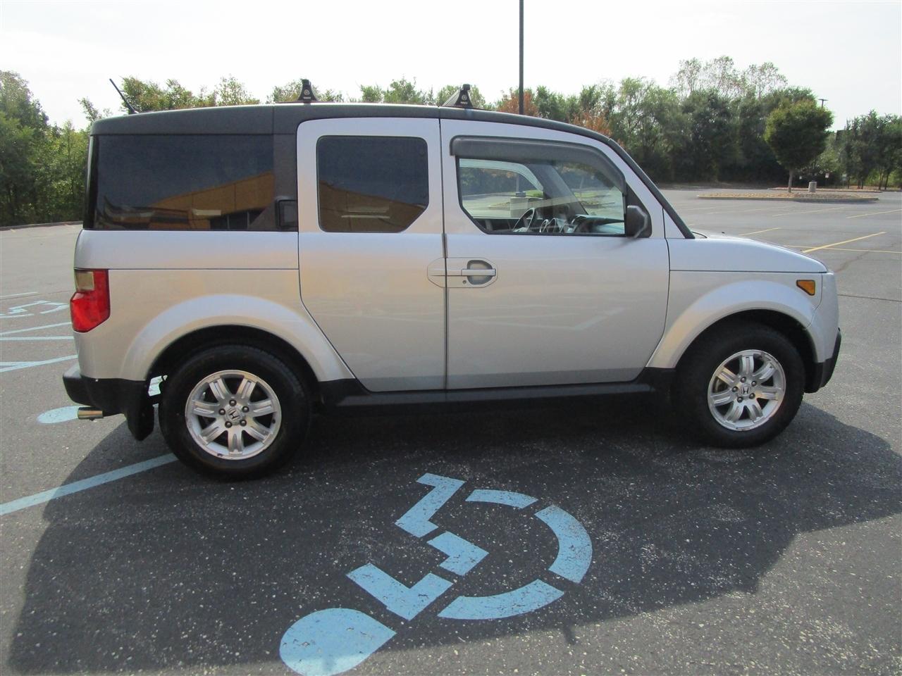 Honda Element EX 4WD AT 2007