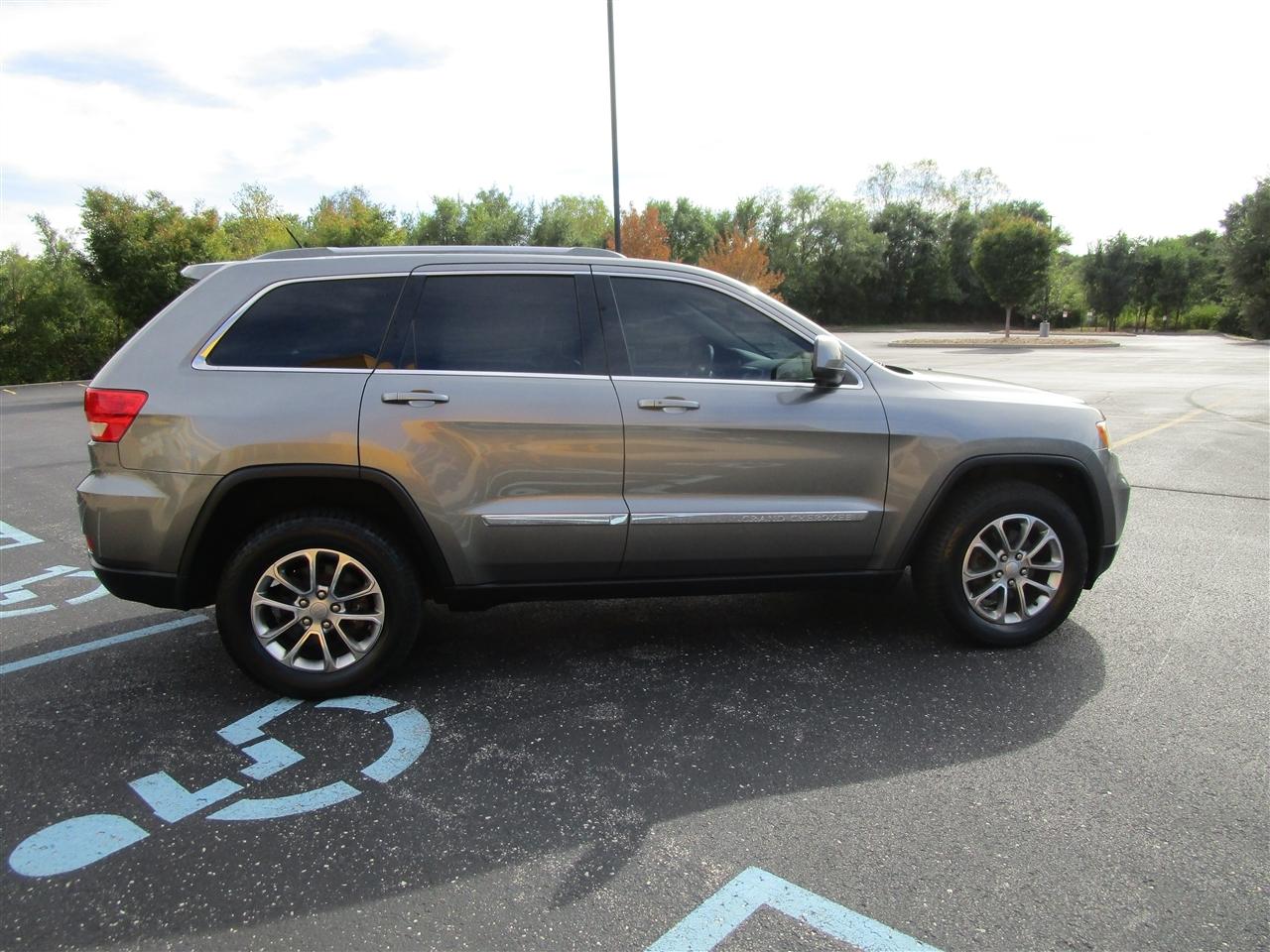 Jeep Grand Cherokee Laredo 4WD 2011