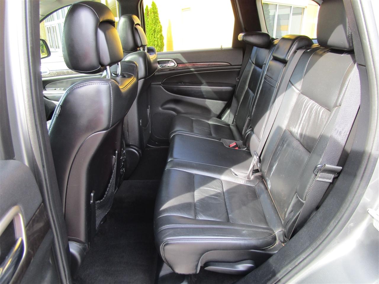 Jeep Grand Cherokee Laredo 4WD 2011