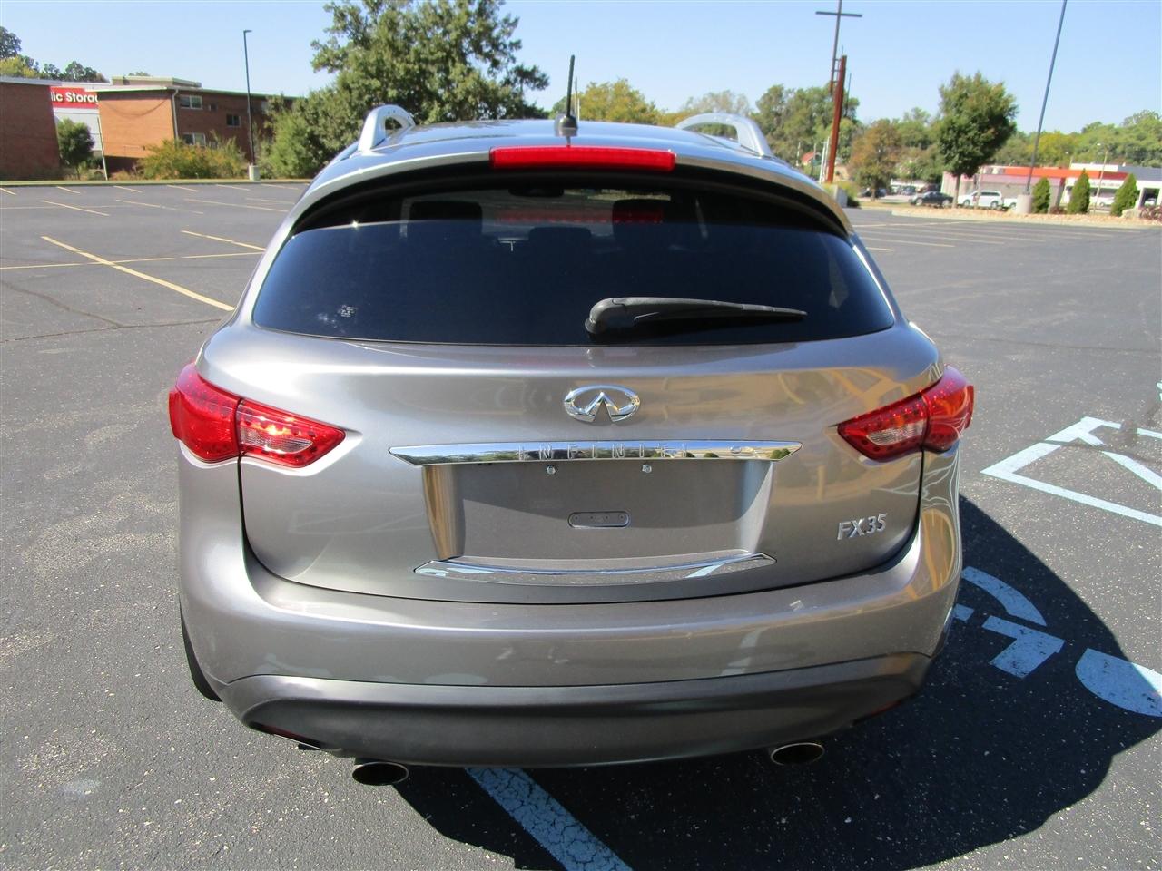 Infiniti FX FX35 AWD 2010