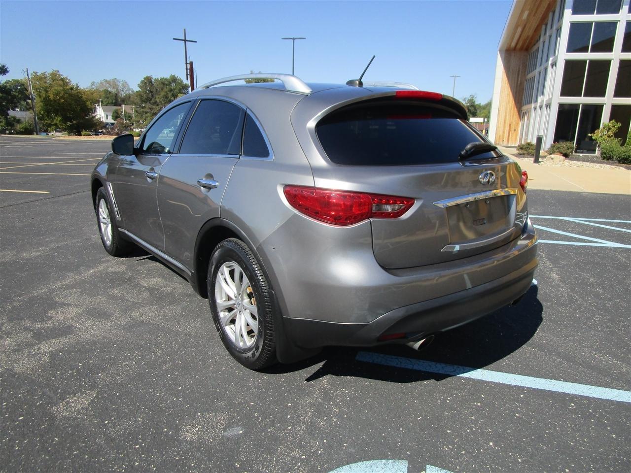 Infiniti FX FX35 AWD 2010