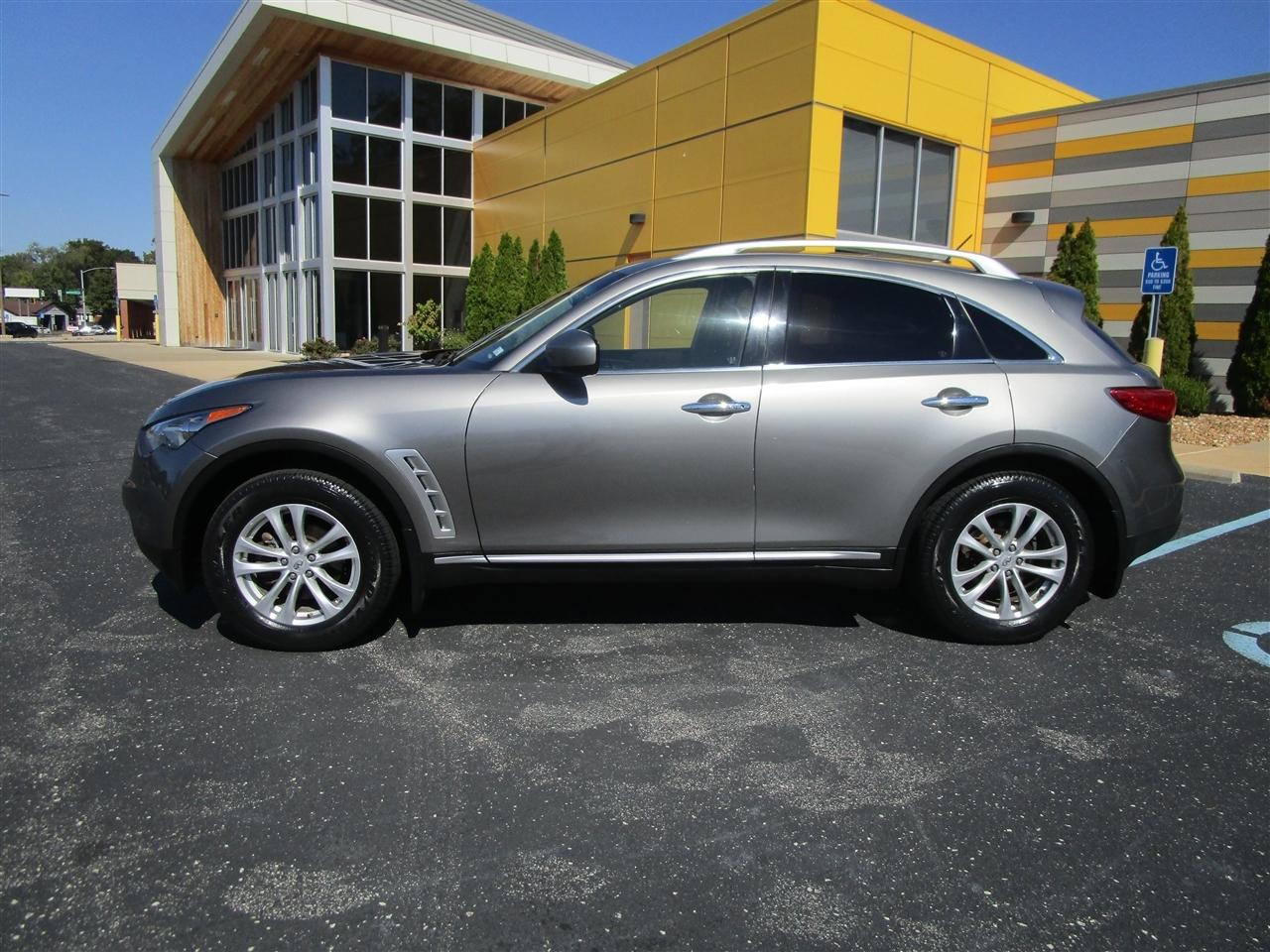 Infiniti FX FX35 AWD 2010