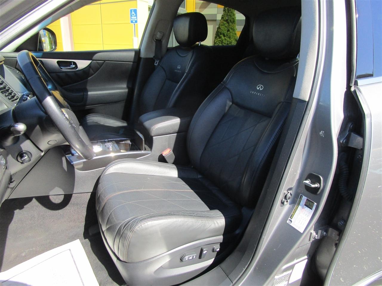 Infiniti FX FX35 AWD 2010