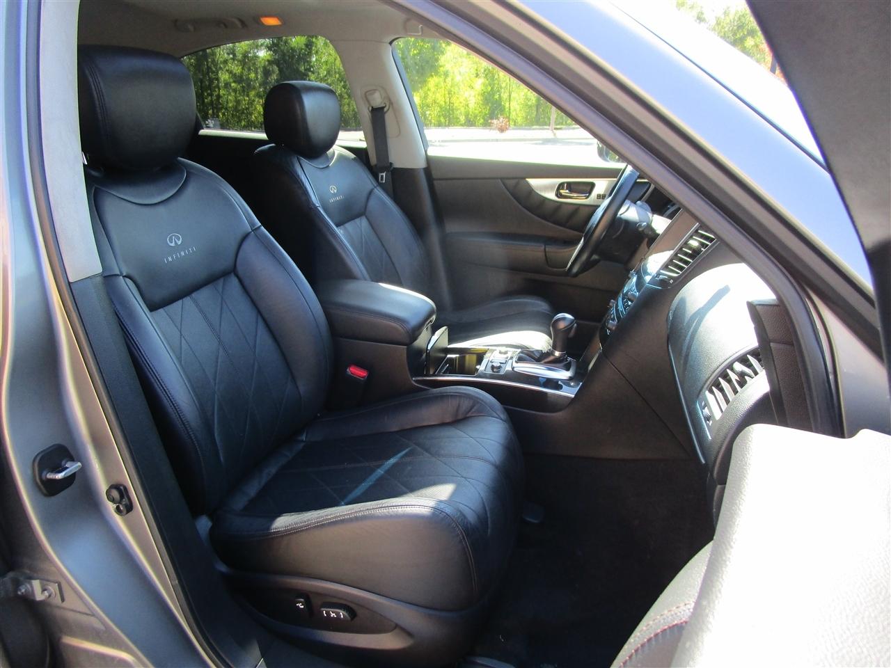 Infiniti FX FX35 AWD 2010