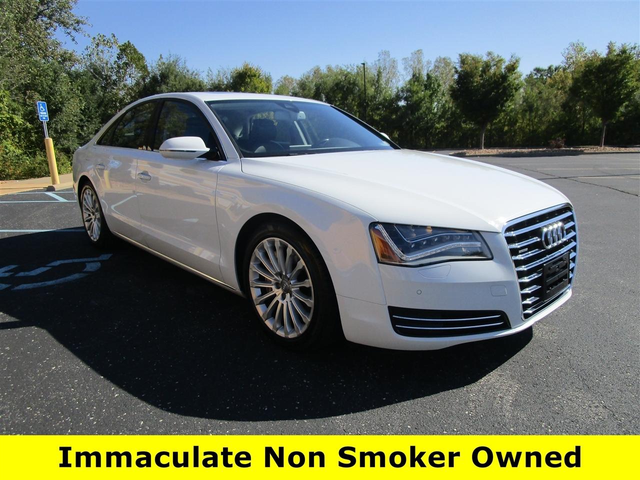 Audi A8 4.0T Sedan quattro Tiptronic 2014