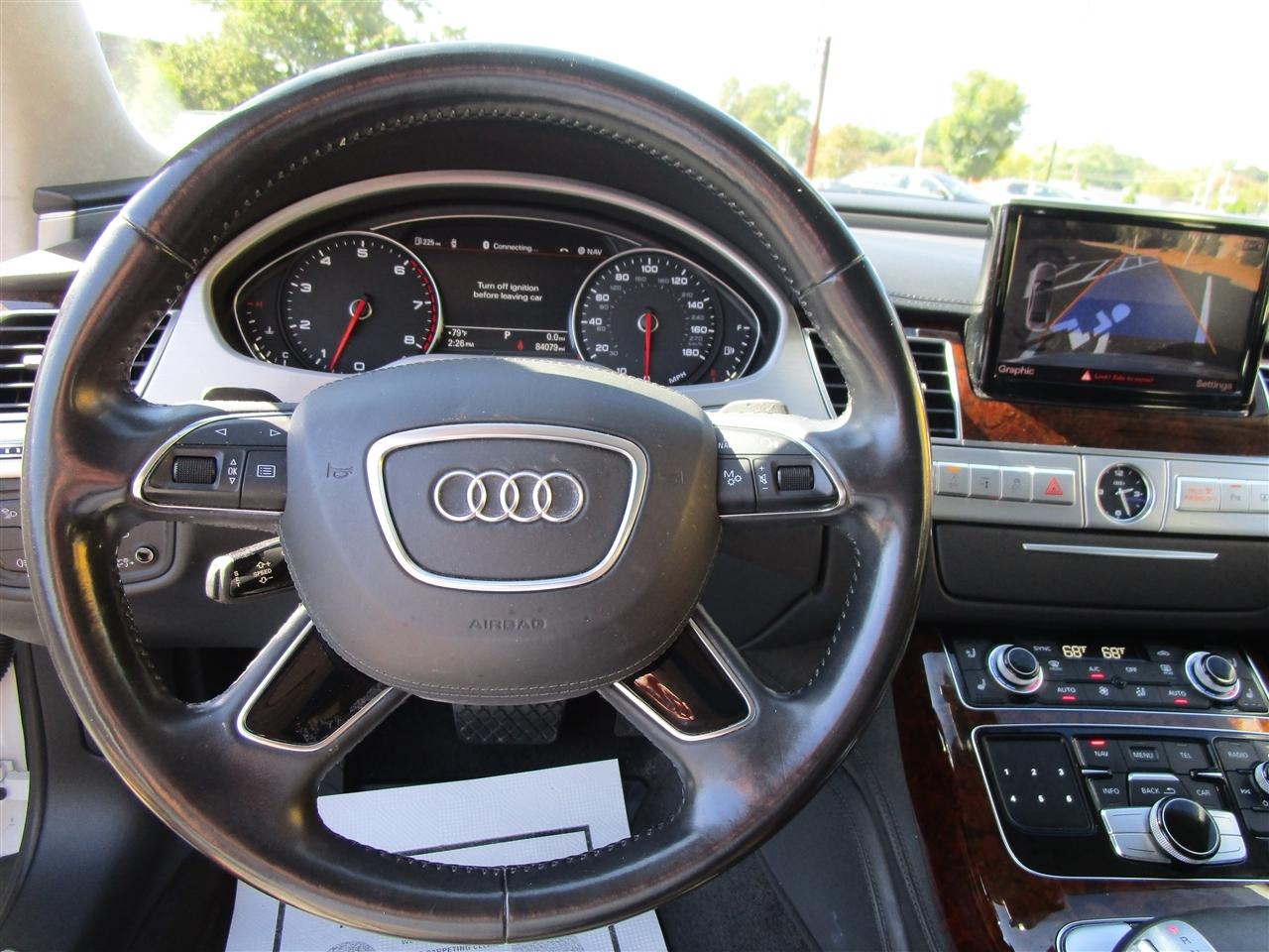 Audi A8 4.0T Sedan quattro Tiptronic 2014