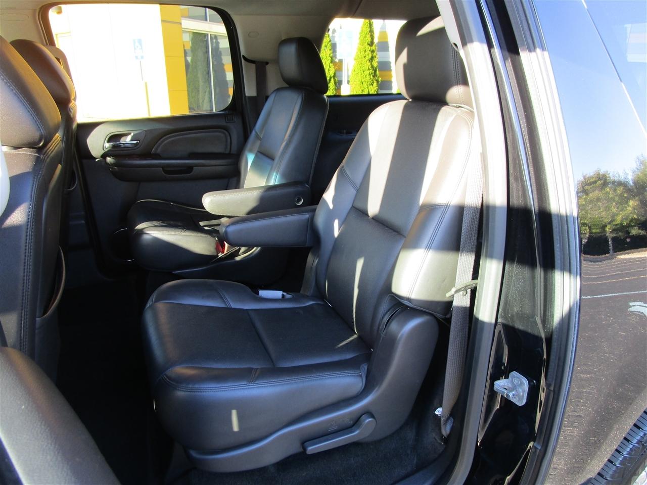 GMC Yukon Denali XL 4WD 2013