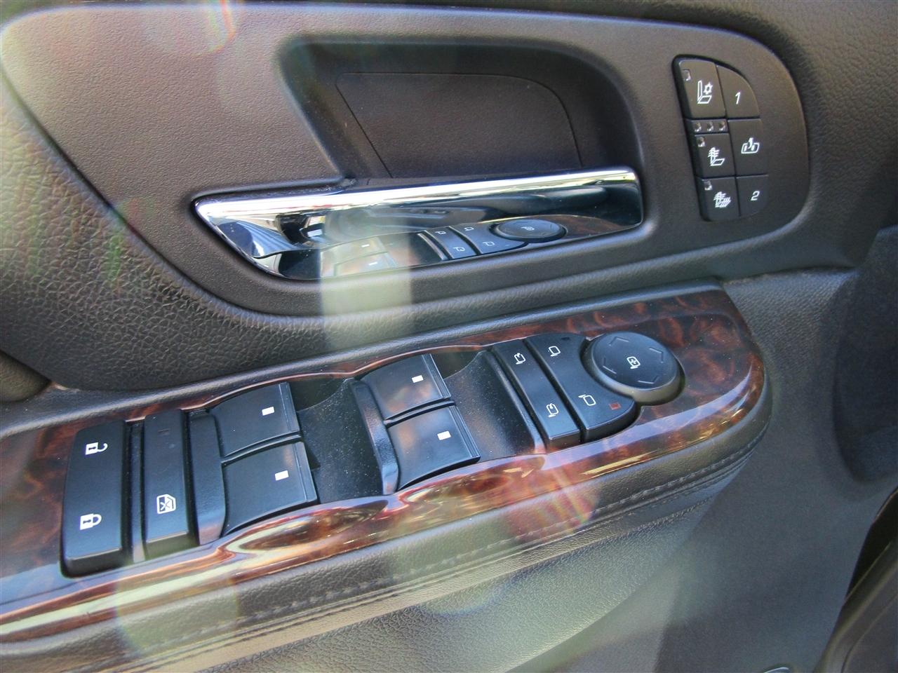 GMC Yukon Denali XL 4WD 2013