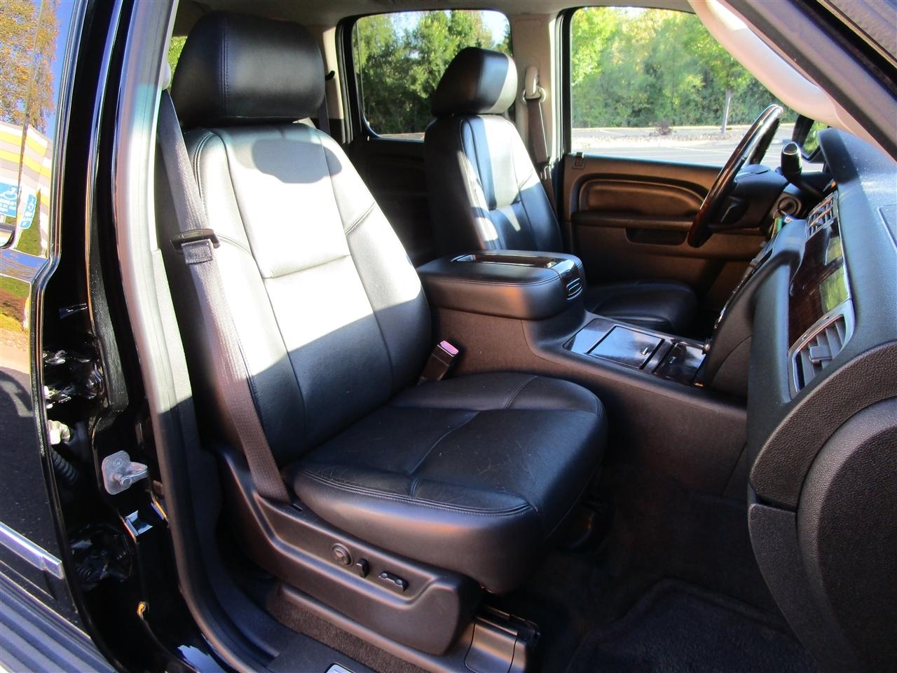 GMC Yukon Denali XL 4WD 2013