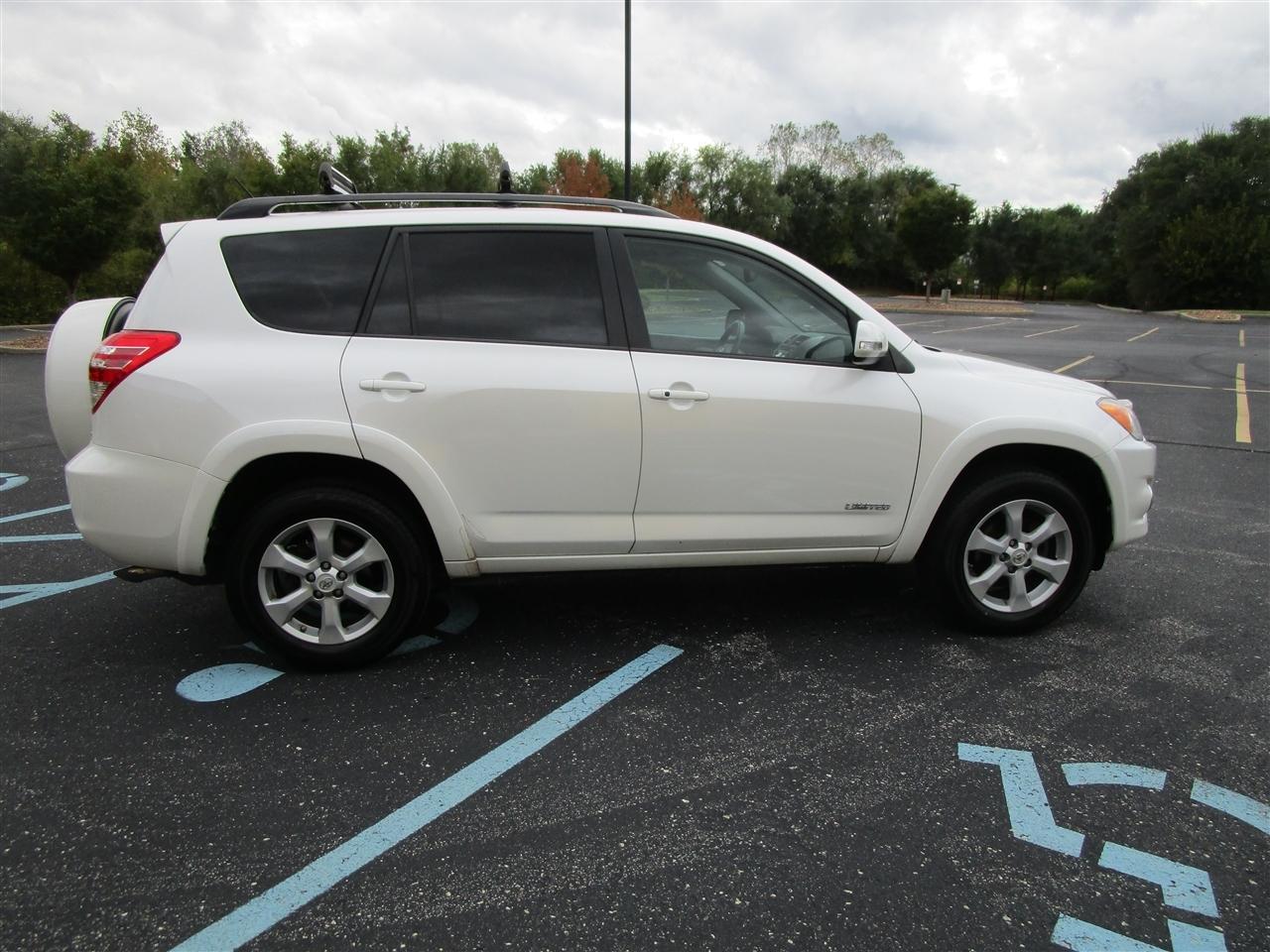 Toyota RAV4 Limited V6 4WD 2012