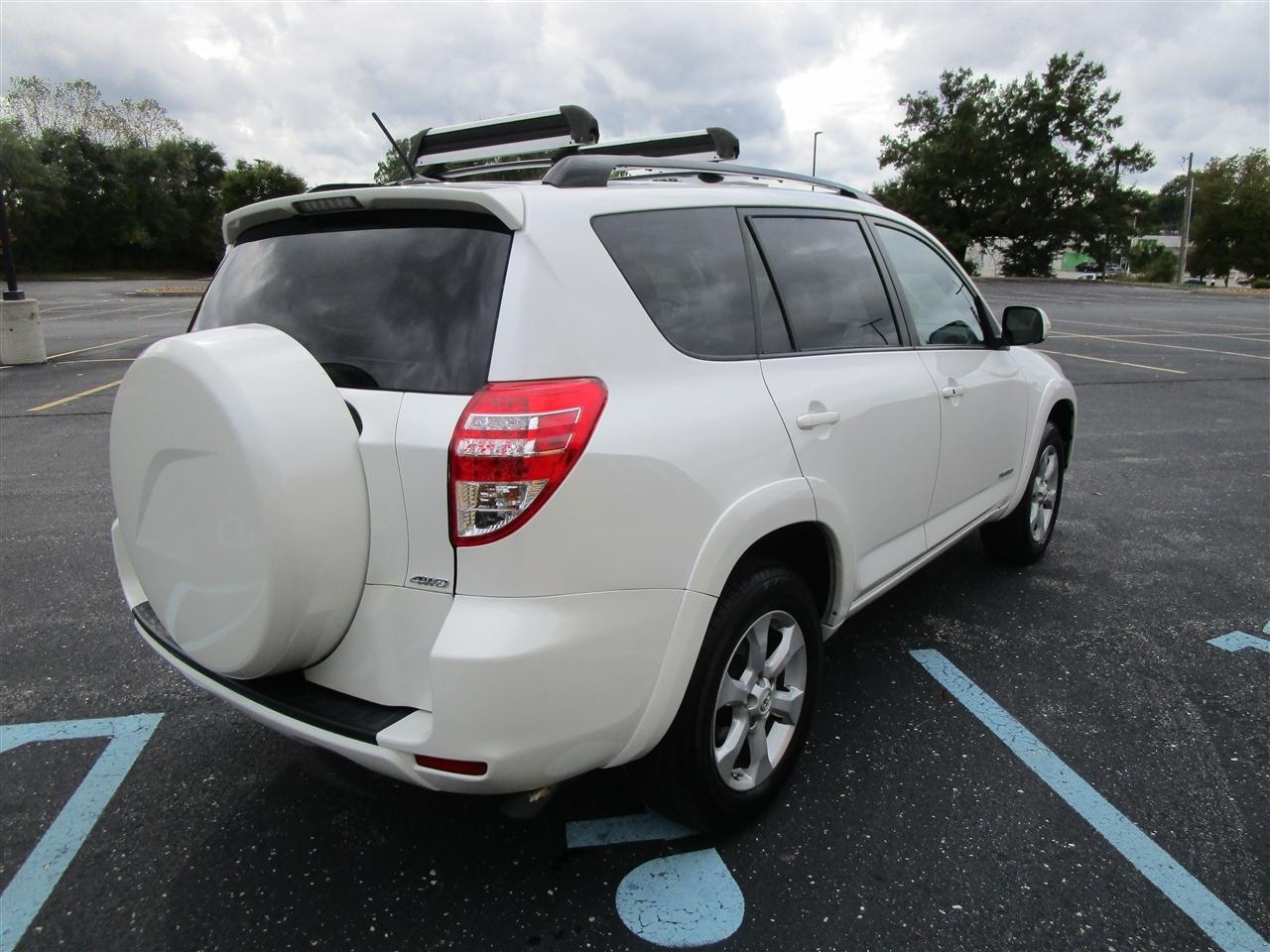 Toyota RAV4 Limited V6 4WD 2012