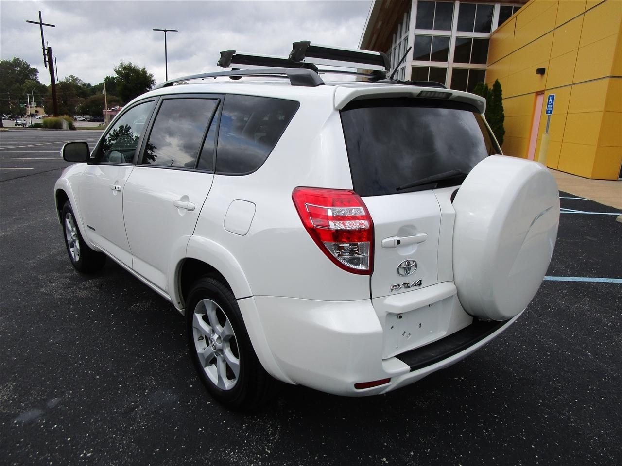 Toyota RAV4 Limited V6 4WD 2012