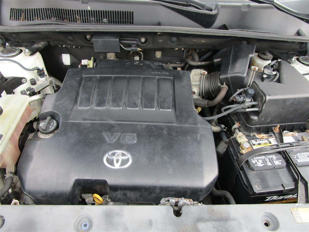 Toyota RAV4 Limited V6 4WD 2012