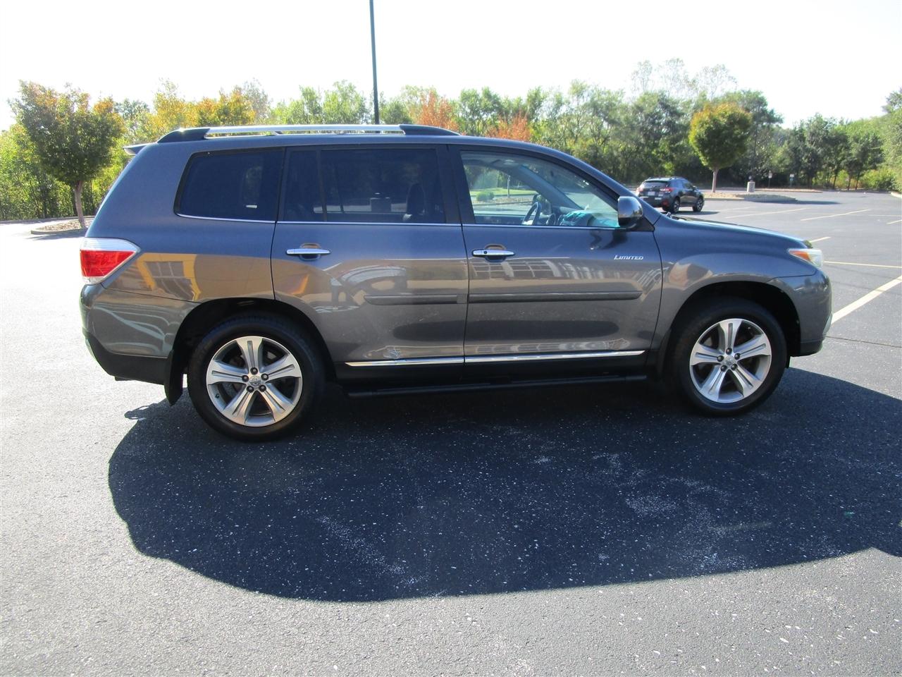 Toyota Highlander Limited 4WD 2013
