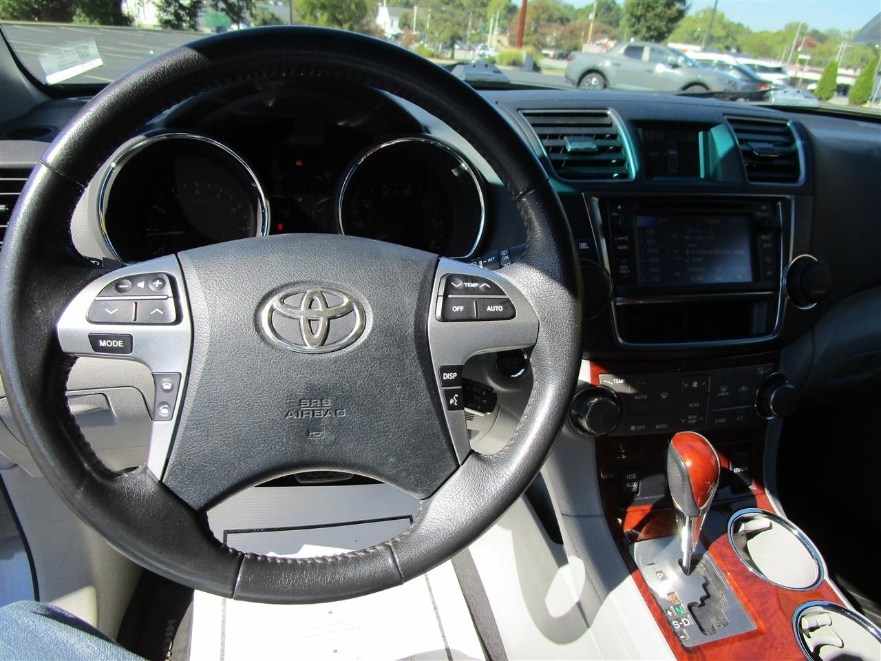 Toyota Highlander Limited 4WD 2013