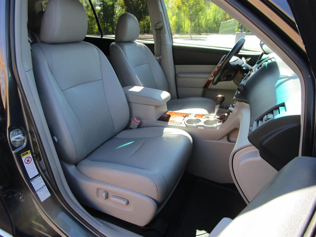 Toyota Highlander Limited 4WD 2013