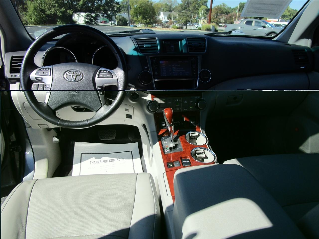 Toyota Highlander Limited 4WD 2013