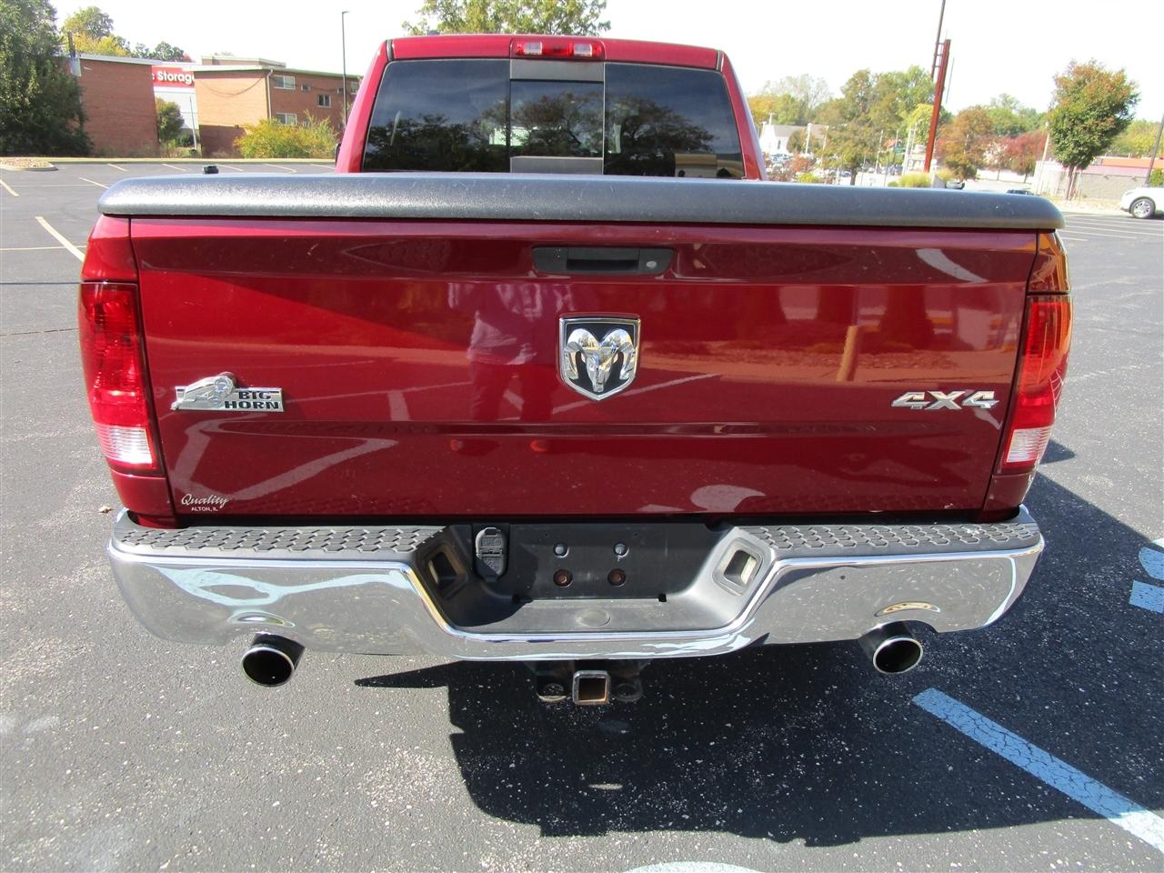 RAM 1500 SLT Quad Cab 4WD 2014