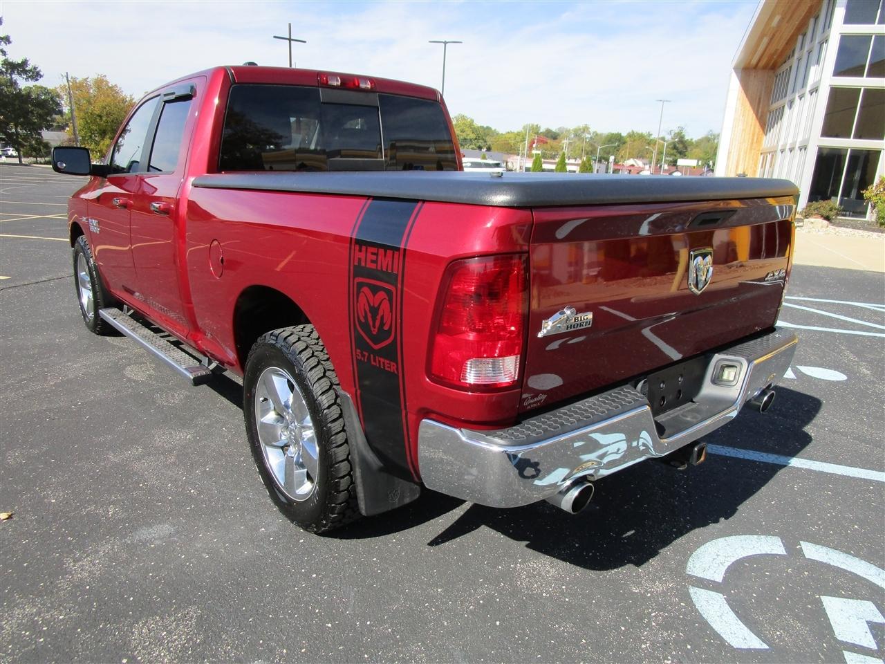 RAM 1500 SLT Quad Cab 4WD 2014