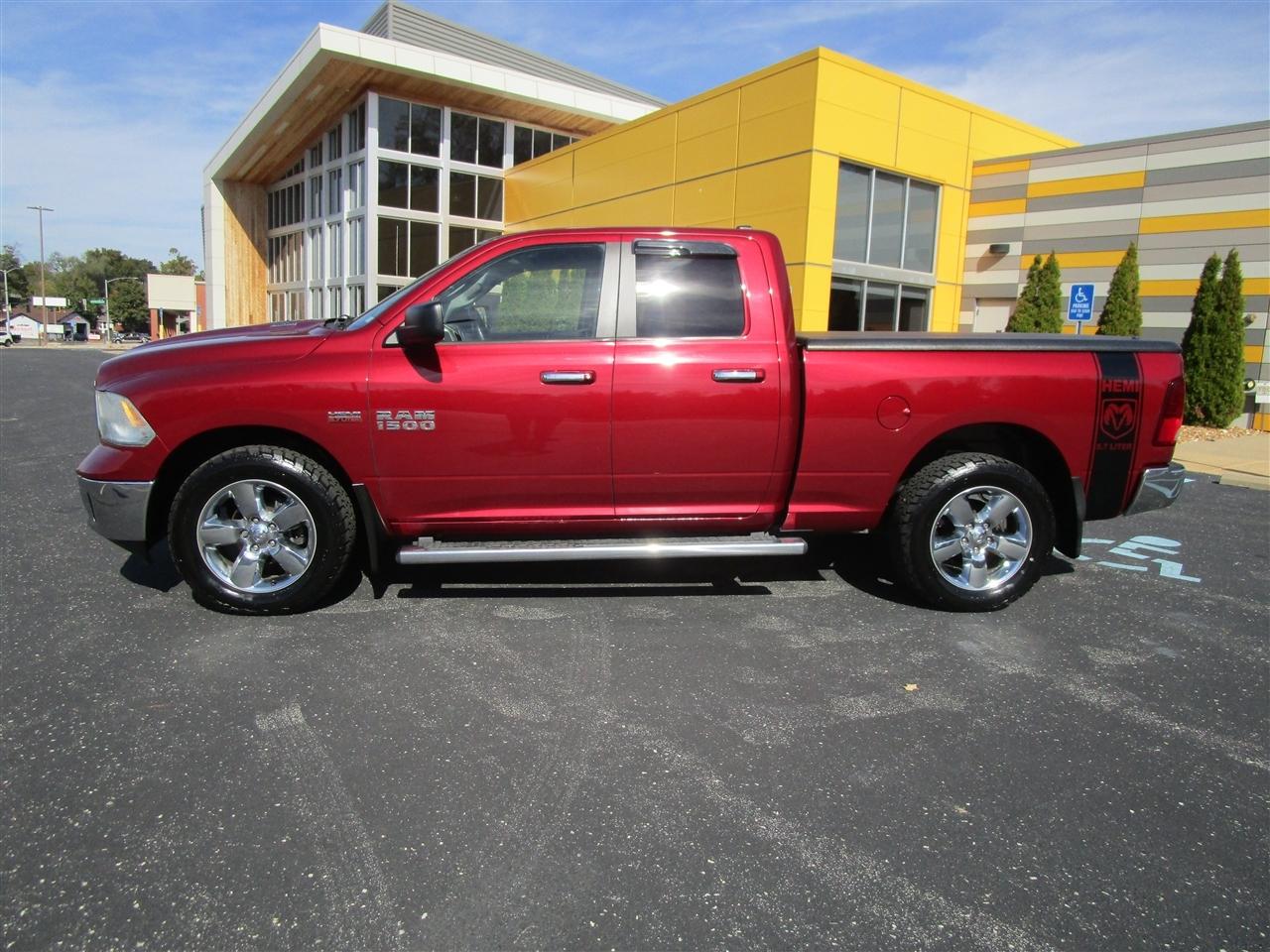 RAM 1500 SLT Quad Cab 4WD 2014