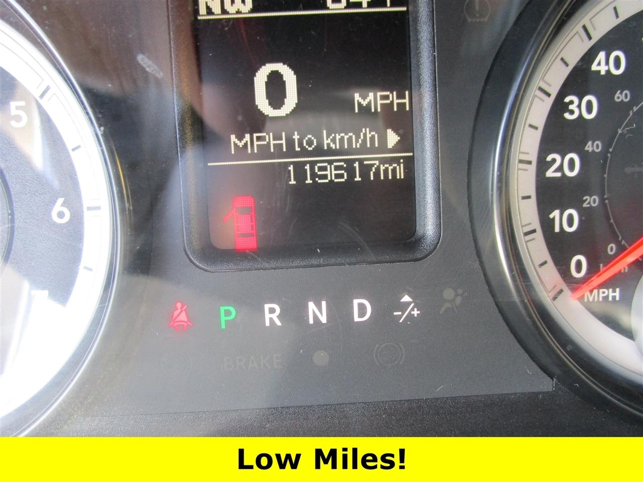 RAM 1500 SLT Quad Cab 4WD 2014