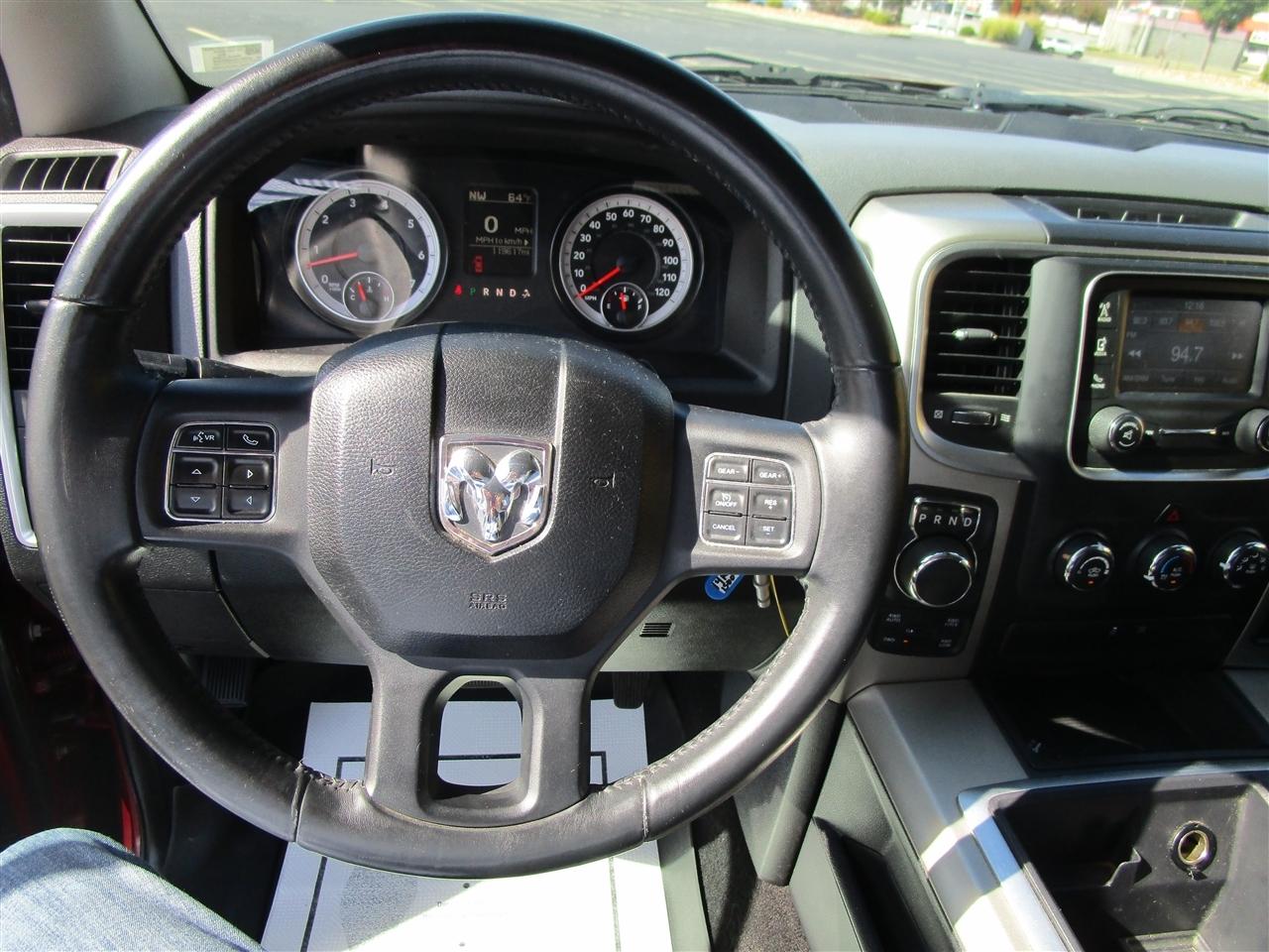 RAM 1500 SLT Quad Cab 4WD 2014