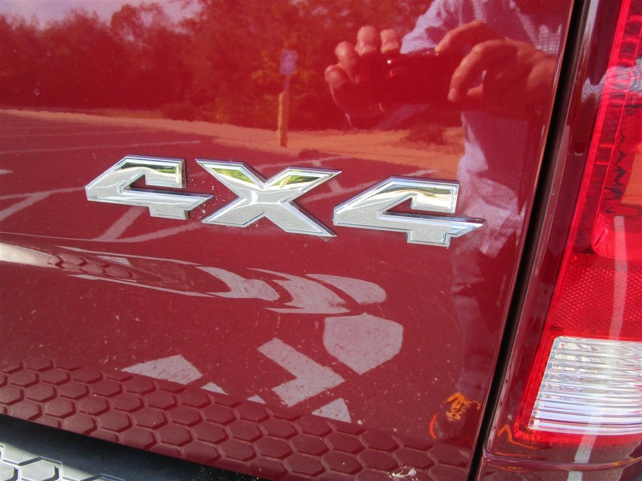RAM 1500 SLT Quad Cab 4WD 2014