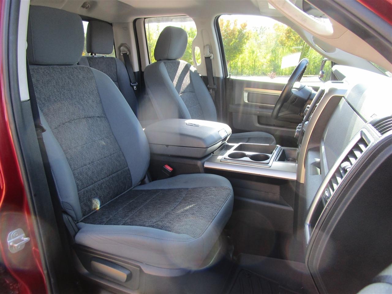 RAM 1500 SLT Quad Cab 4WD 2014