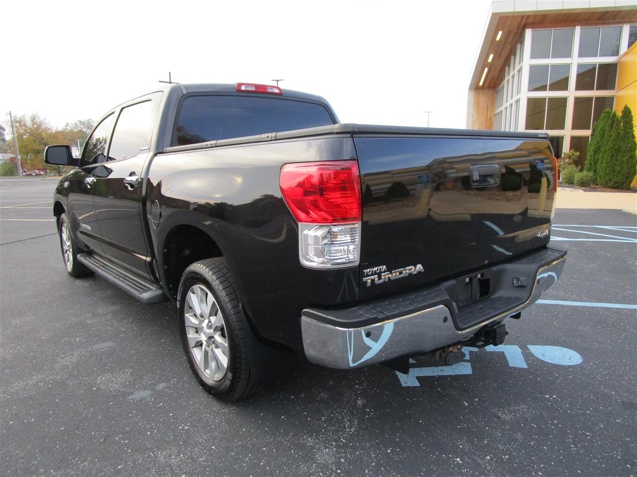 Toyota Tundra Limited 5.7L CrewMax 4WD 2012