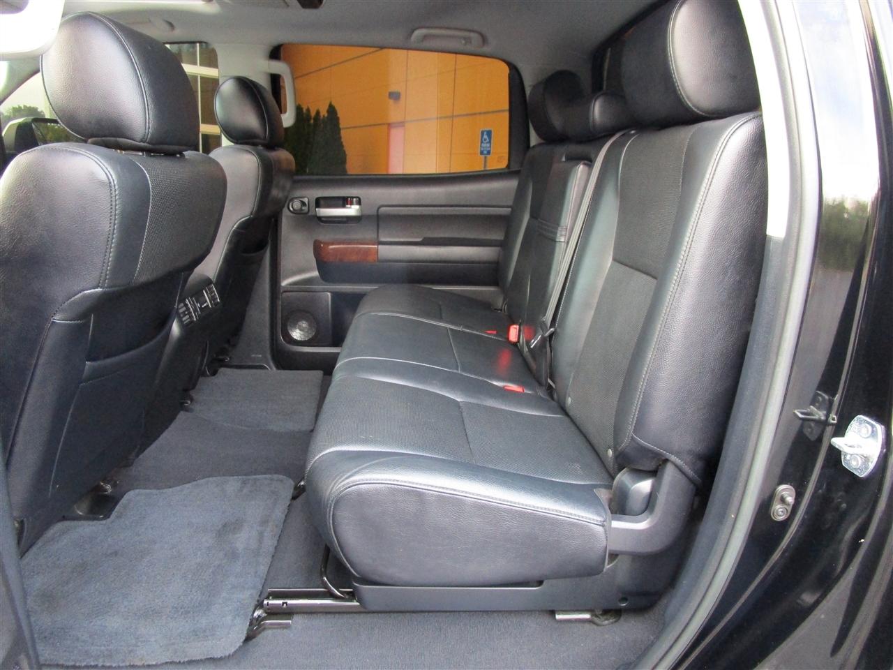 Toyota Tundra Limited 5.7L CrewMax 4WD 2012