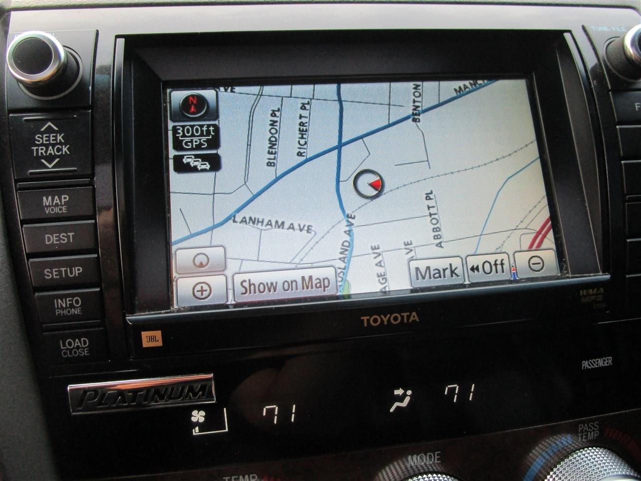 Toyota Tundra Limited 5.7L CrewMax 4WD 2012