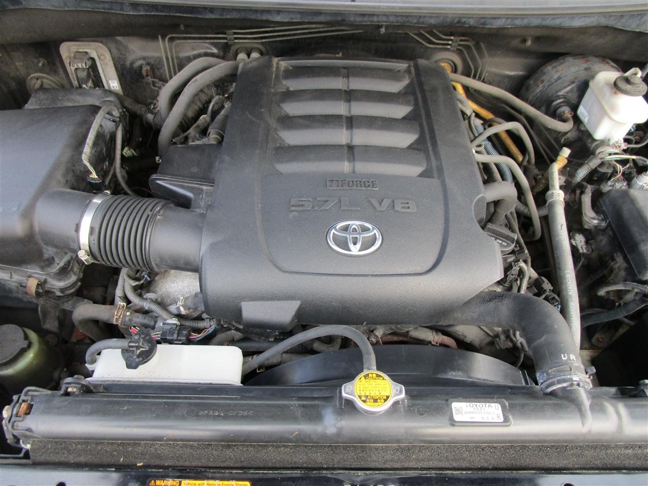 Toyota Tundra Limited 5.7L CrewMax 4WD 2012