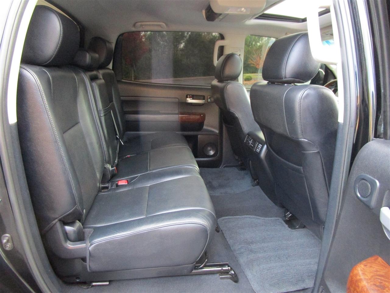 Toyota Tundra Limited 5.7L CrewMax 4WD 2012