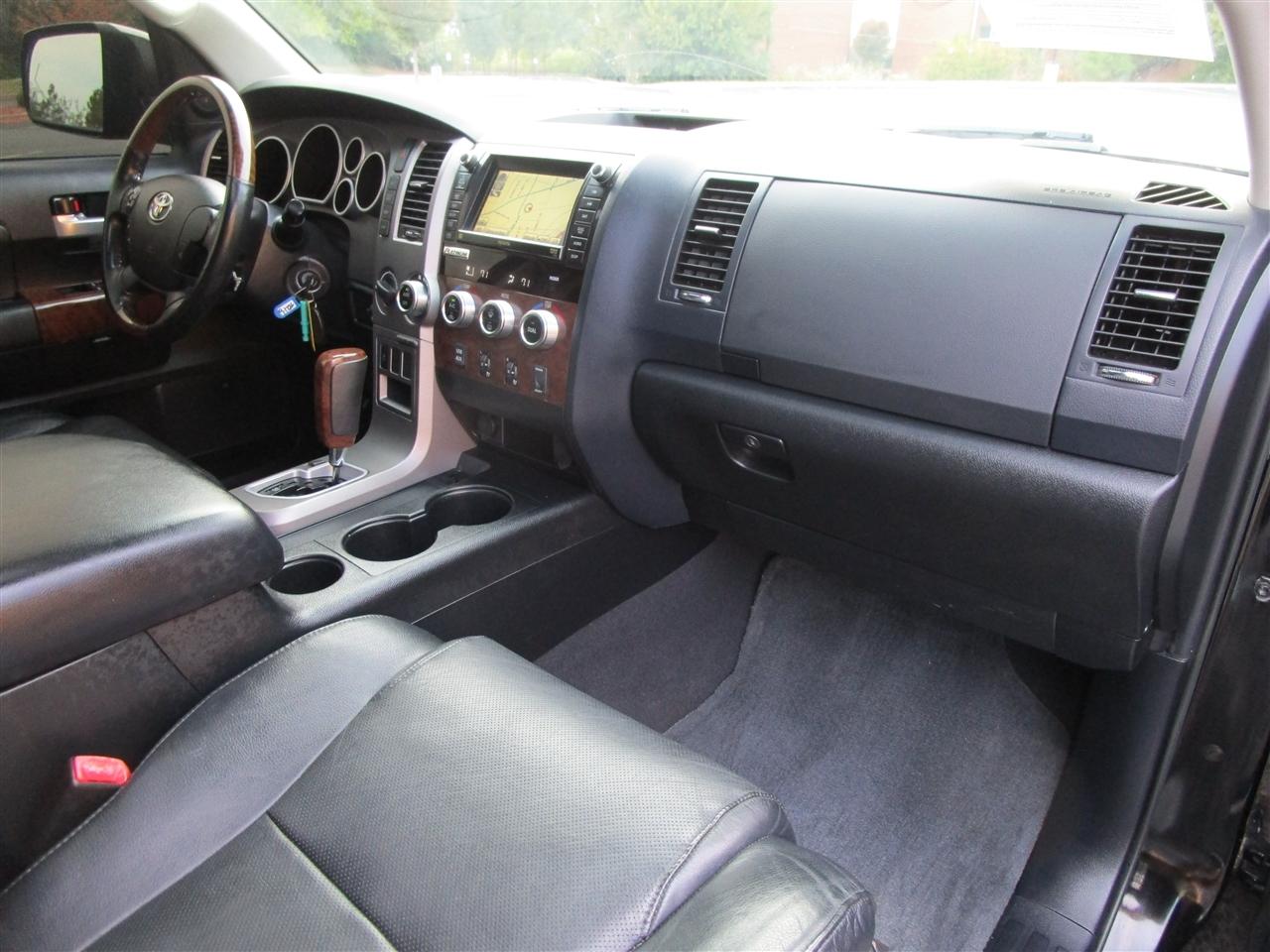 Toyota Tundra Limited 5.7L CrewMax 4WD 2012